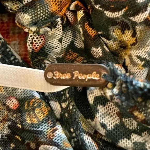 Free People All Dolled Up Floral Green Sheer High Neck Long Sleeve Mesh size L - Picture 3 of 10